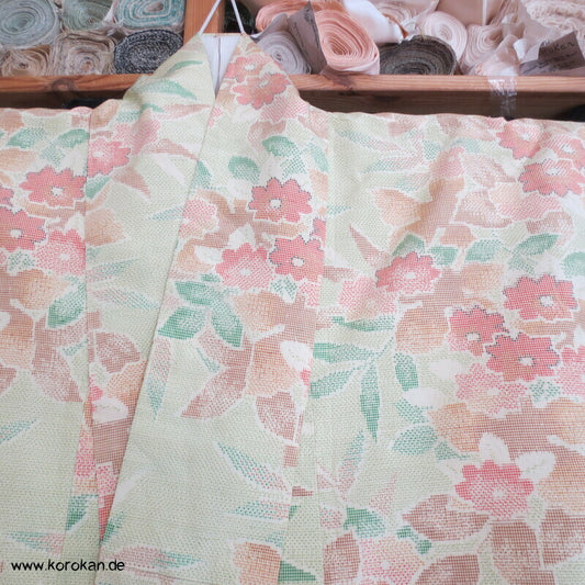 Blüten und Blätter Kasuri Tsumugi Kimono