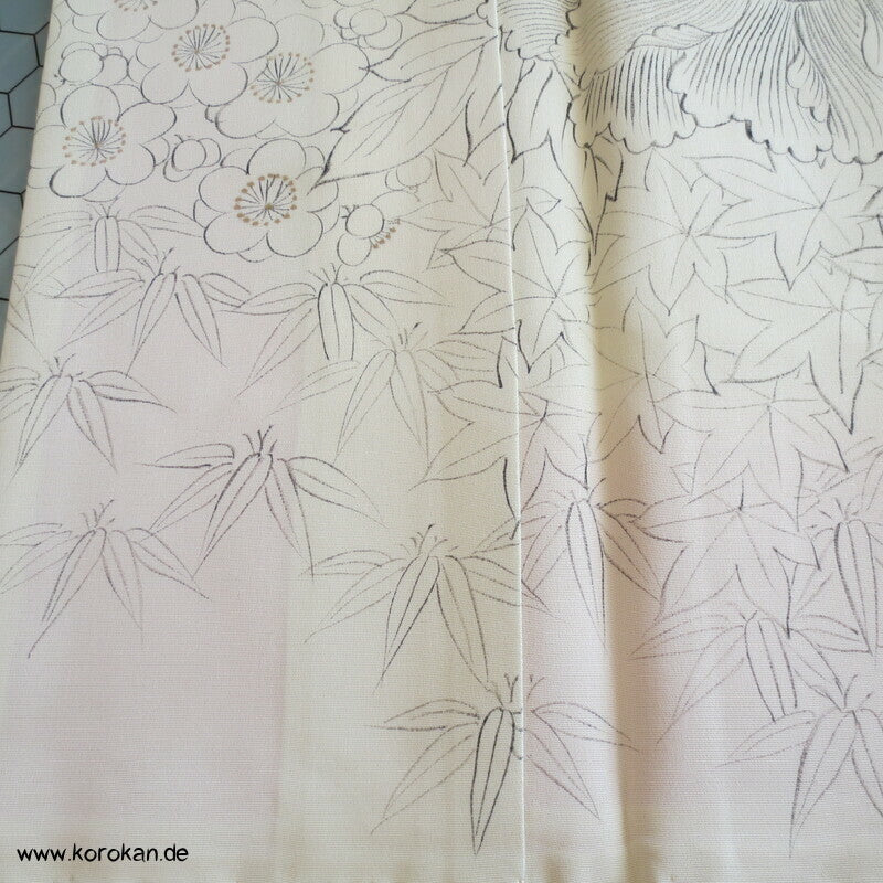 zarter heller Päonien Furisode, teilbestickt, Hochzeit