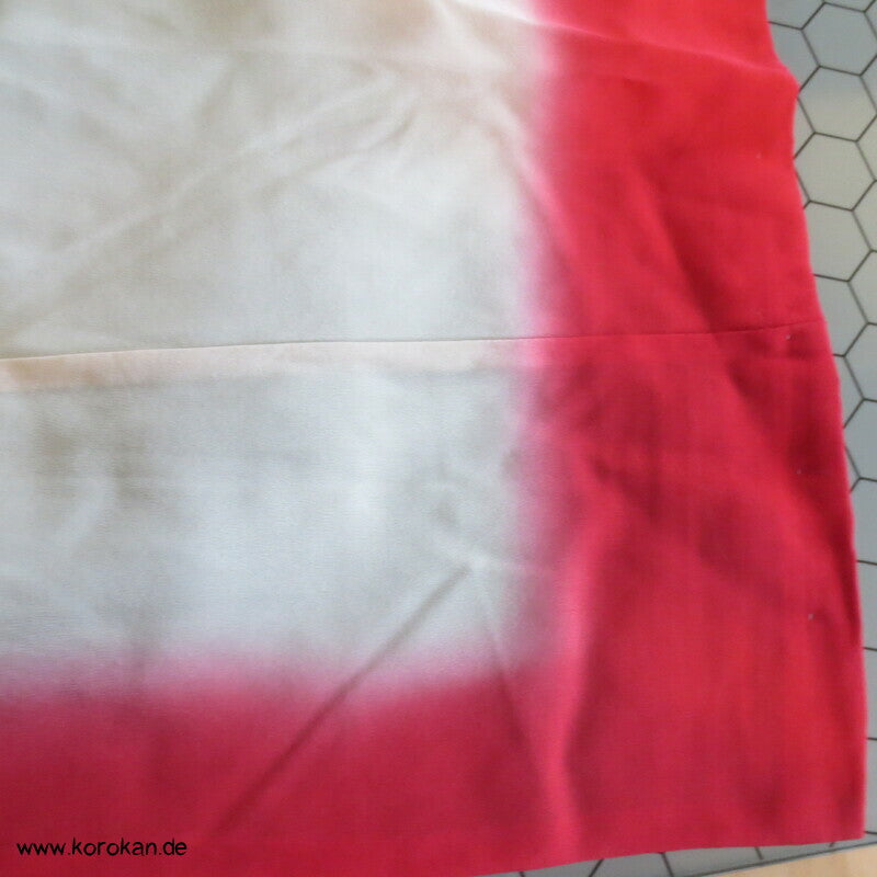 kleine Mädchen Furisode, Mandarinenten, Temariball