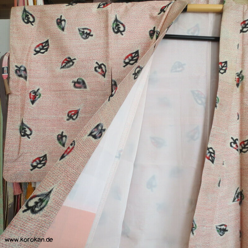 Art Deco Blätter auf rosa Meisen Seiden Kimono