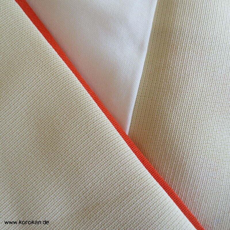 zarter heller Päonien Furisode, teilbestickt, Hochzeit