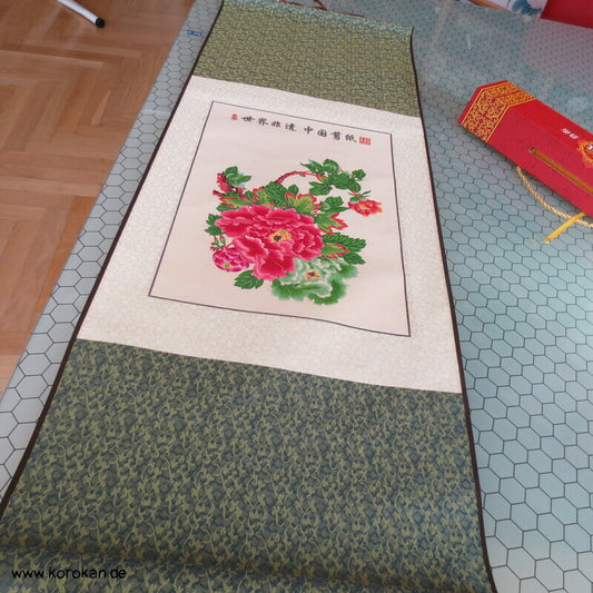 chinesisches Rollbild Päonien in Schmuckbox