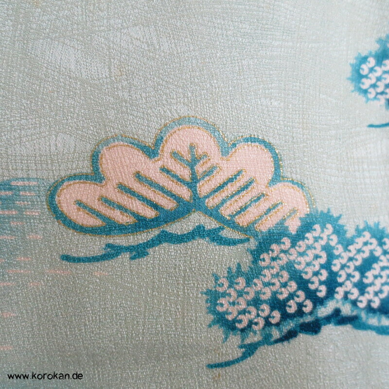 Kiefernbüsche Seidendamast hellblau, blau, gold Homongi Kimono