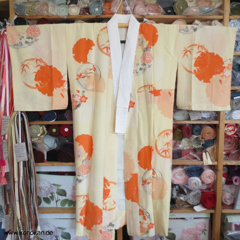 Kusudama Blumenkugel Juban Kimono, teilbestickte Seide