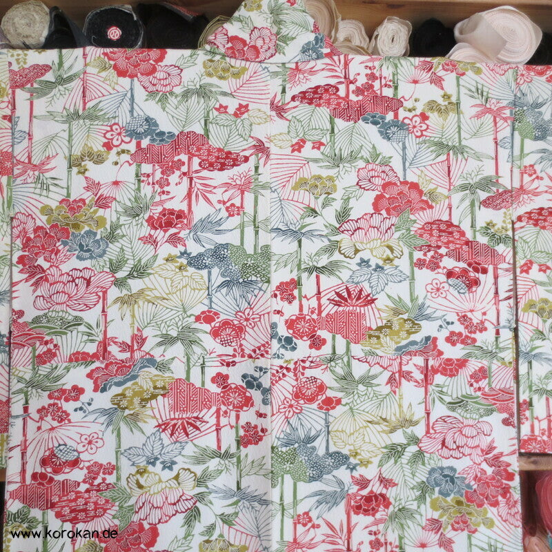 Bingata Druck mit Bambus, Wolken, Päonien Seidencrepe Komon Kimono