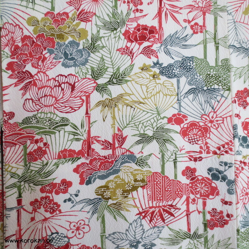 Bingata Druck mit Bambus, Wolken, Päonien Seidencrepe Komon Kimono