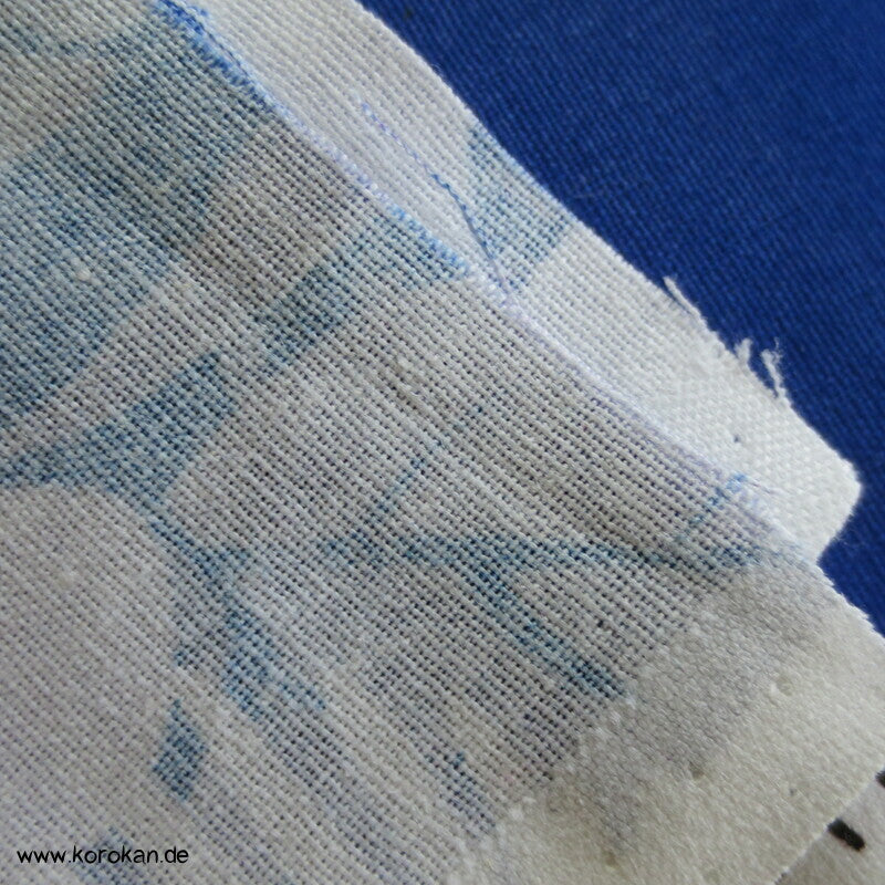 Kraniche auf Rosen blauer dicker Baumwollstoff
