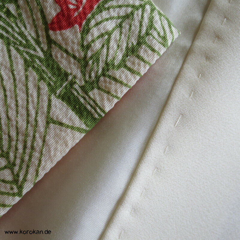 Bingata Druck mit Bambus, Wolken, Päonien Seidencrepe Komon Kimono