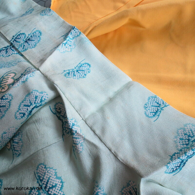 Kiefernbüsche Seidendamast hellblau, blau, gold Homongi Kimono