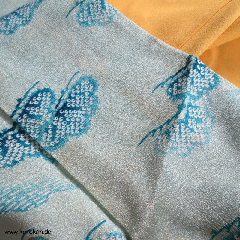 Kiefernbüsche Seidendamast hellblau, blau, gold Homongi Kimono