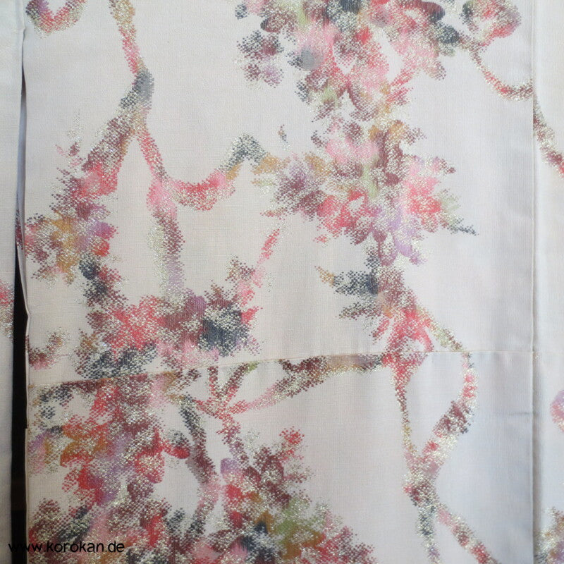 glitzernde Sakura Omeshi Urushi Komon Kimono