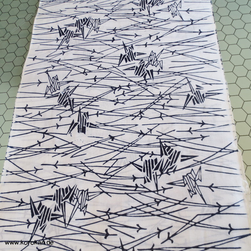 Piniennadeln und Origami Kraniche Yukata Baumwoll Stoffrest