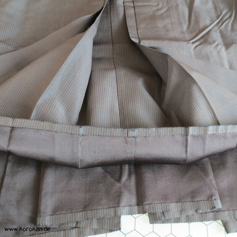 braun schwarz gestreifte Hakama - Andon - Rock - Typ
