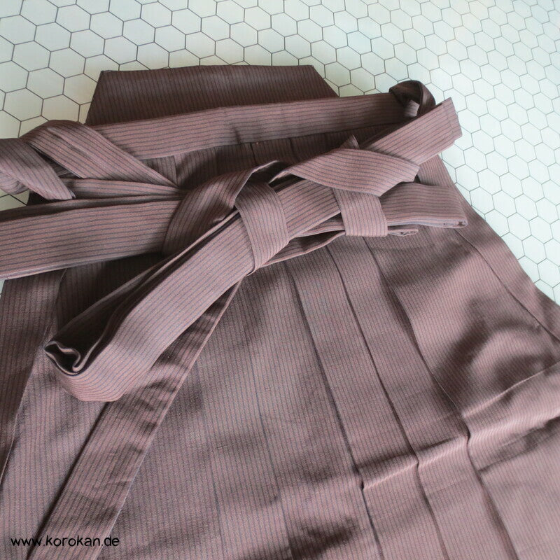 braun schwarz gestreifte Hakama - Andon - Rock - Typ