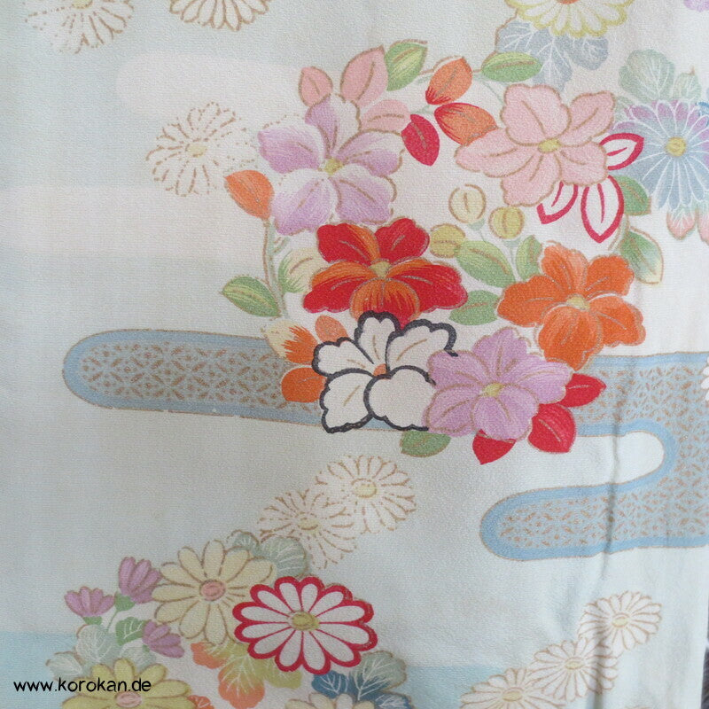 pastelliger Vier Jahreszeiten Homongi Seiden Kimono