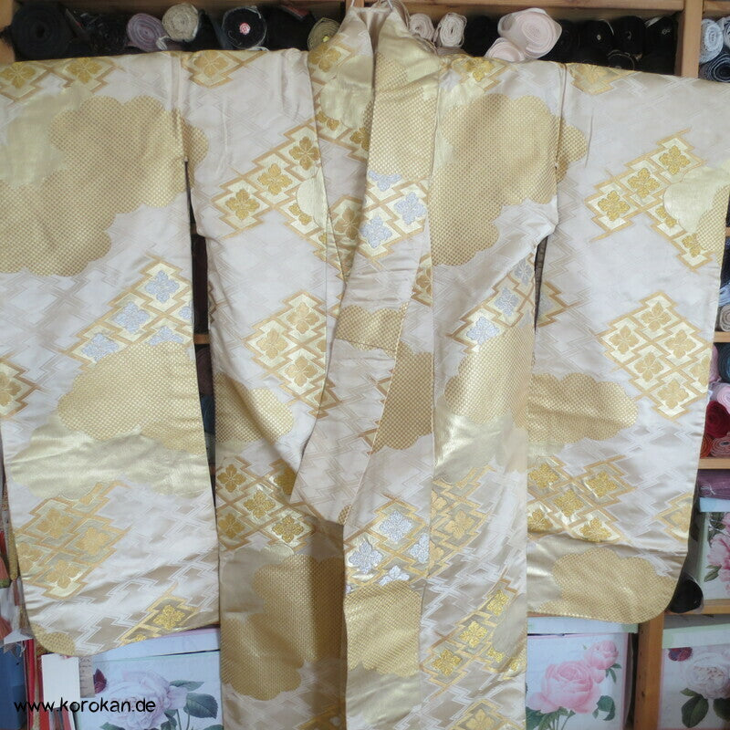 Matsukawabishi Brokat mit Wolken Uchikake - Hochzeitsmantel