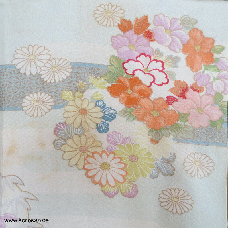 pastelliger Vier Jahreszeiten Homongi Seiden Kimono