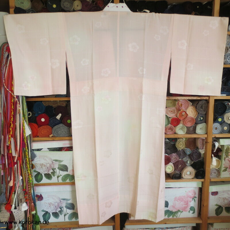 Ume Seide Yamato Juban Unterkimono, Straß und Häschen Kragen
