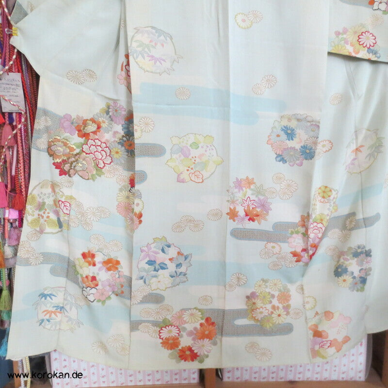 pastelliger Vier Jahreszeiten Homongi Seiden Kimono
