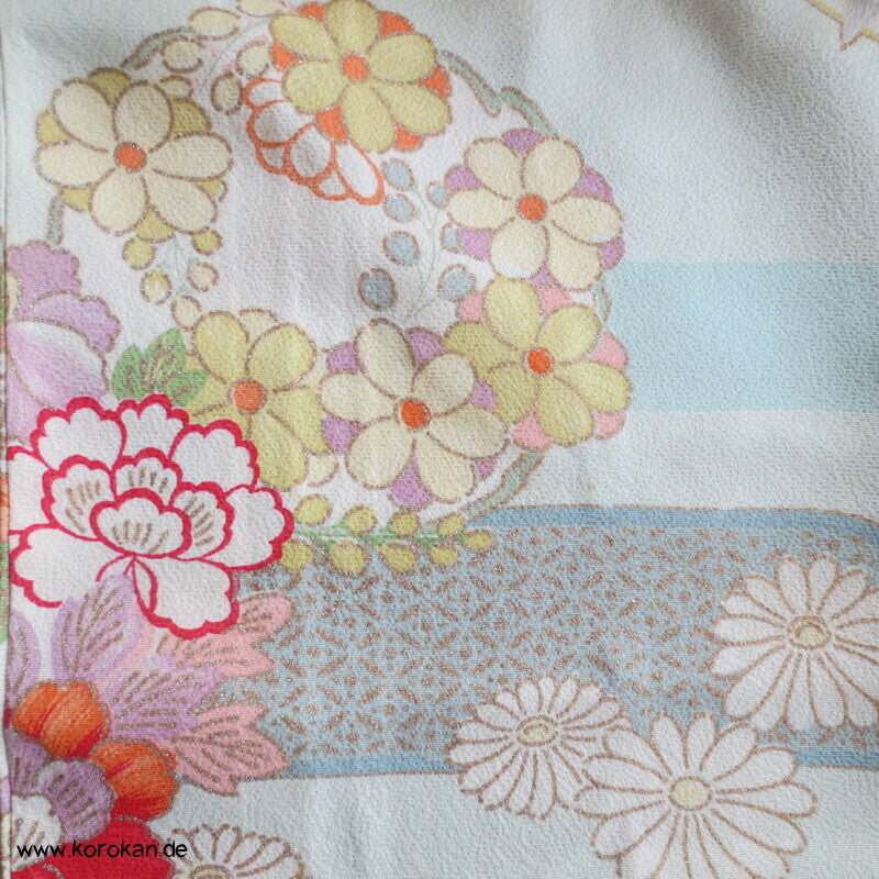 pastelliger Vier Jahreszeiten Homongi Seiden Kimono