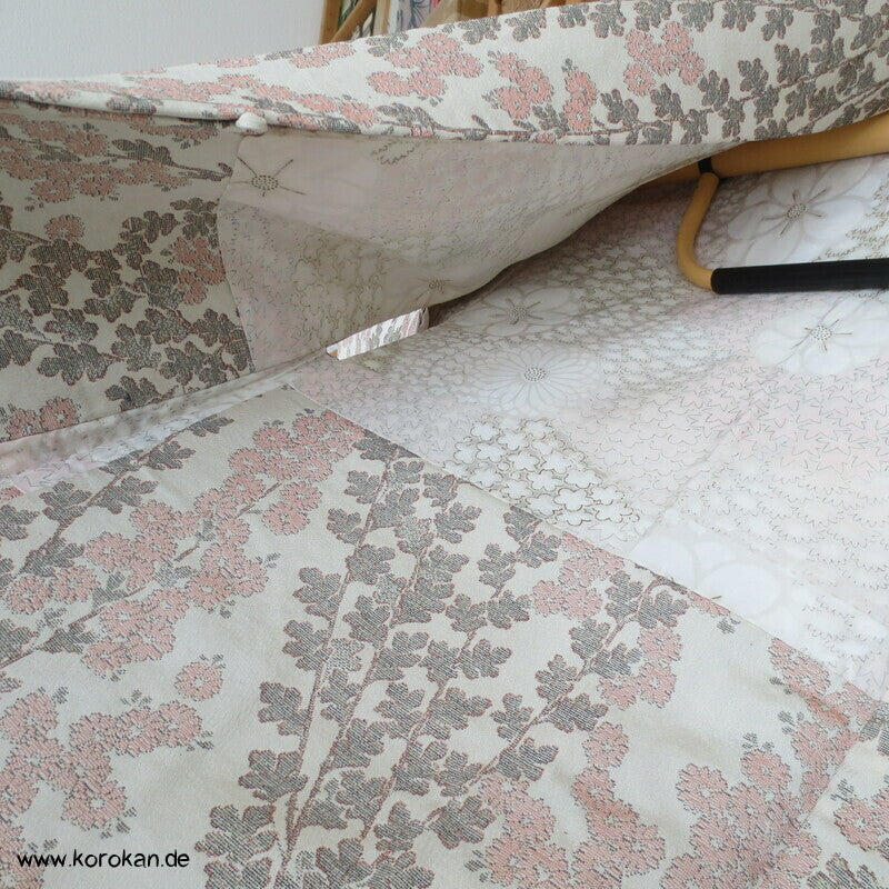 Urushi Blütenzweige Seidenbrokat Haori Kimono Jacke