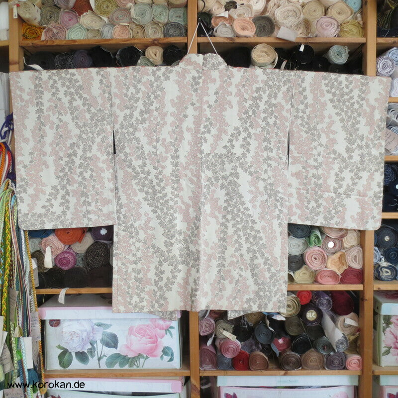 Urushi Blütenzweige Seidenbrokat Haori Kimono Jacke