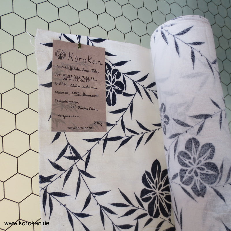 Blüten, Zweige Yukata Kimono Baumwoll Stoff