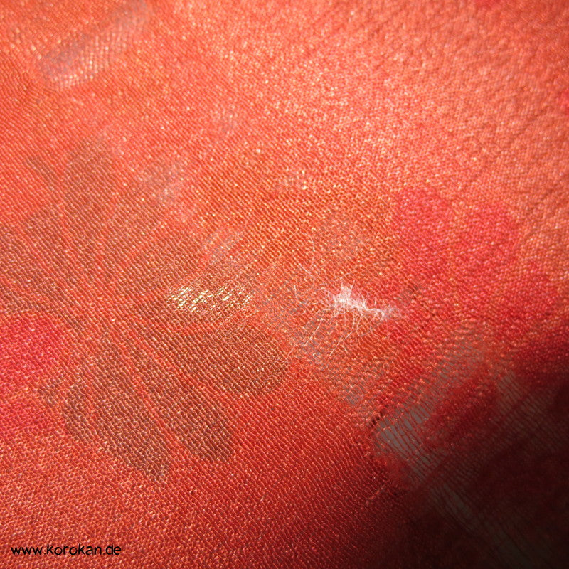 Antiker Araihari Kimono Stoffrolle, Seidencrepe Asanoha mit Ume Windrädern