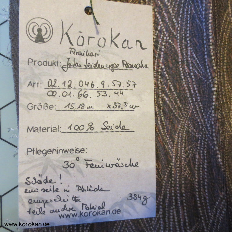 Antiker Araihari Kimono Stoffrolle, Seidencrepe Asanoha mit Ume Windrädern