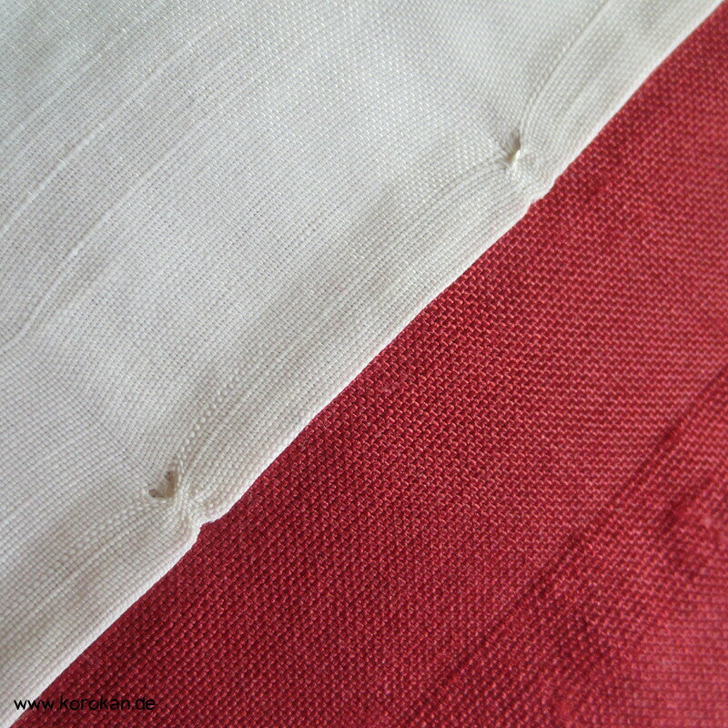 weinrote Kasuri Ahornblätter Tsumugi Kimono