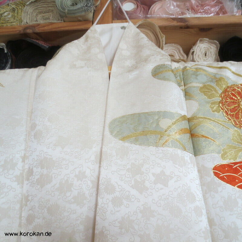 Nebelschwaden mit japanischen Mustern Seidendamast Furisode Kimono