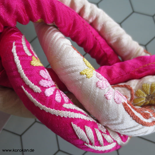 bestickter Marukuge, pinke und naturfarbene Seide, Vintage