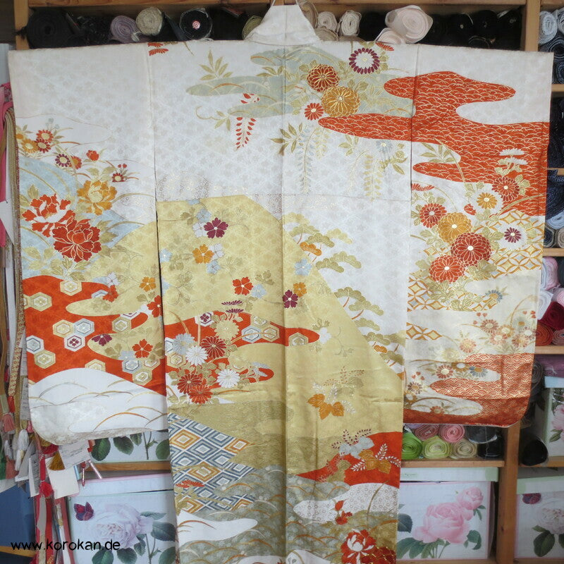 Nebelschwaden mit japanischen Mustern Seidendamast Furisode Kimono