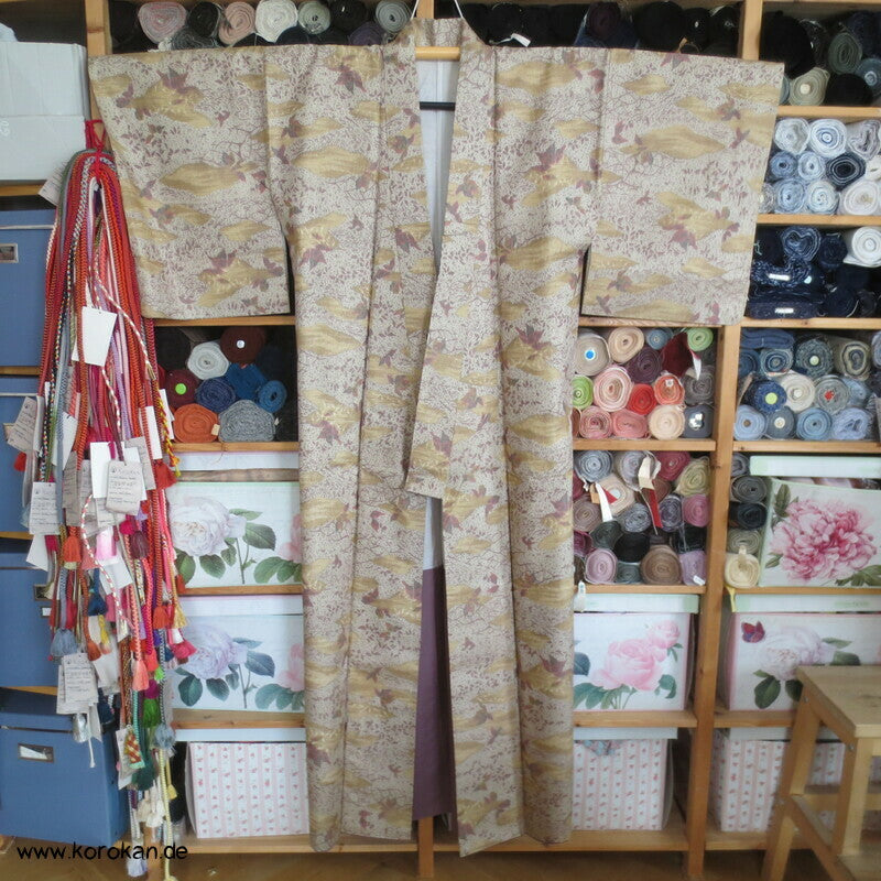 'Tsumugi Seiden Kasuri Blätter Kimono