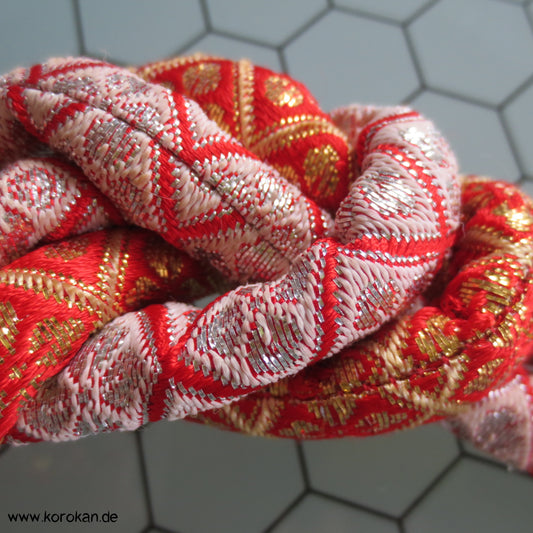 Marukuge, hellrote Seide mit Gold- und Silberlurex, Vintage