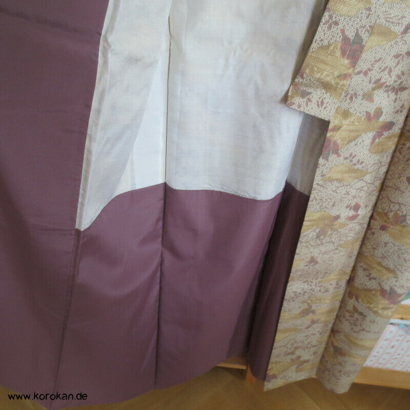 'Tsumugi Seiden Kasuri Blätter Kimono