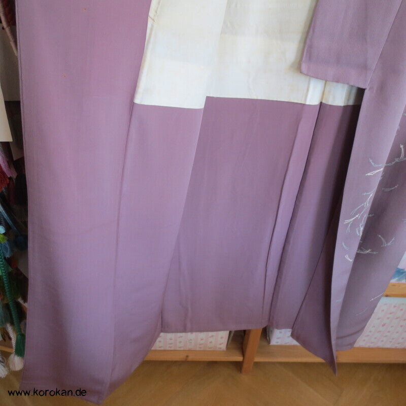 Seidencrepe mit Kiefernadelwirbeln Tsukesage Kimono