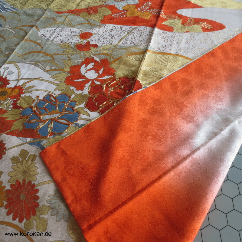 Nebelschwaden mit japanischen Mustern Seidendamast Furisode Kimono