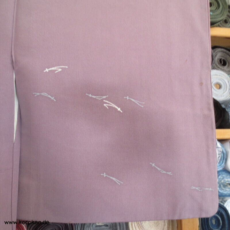 Seidencrepe mit Kiefernadelwirbeln Tsukesage Kimono