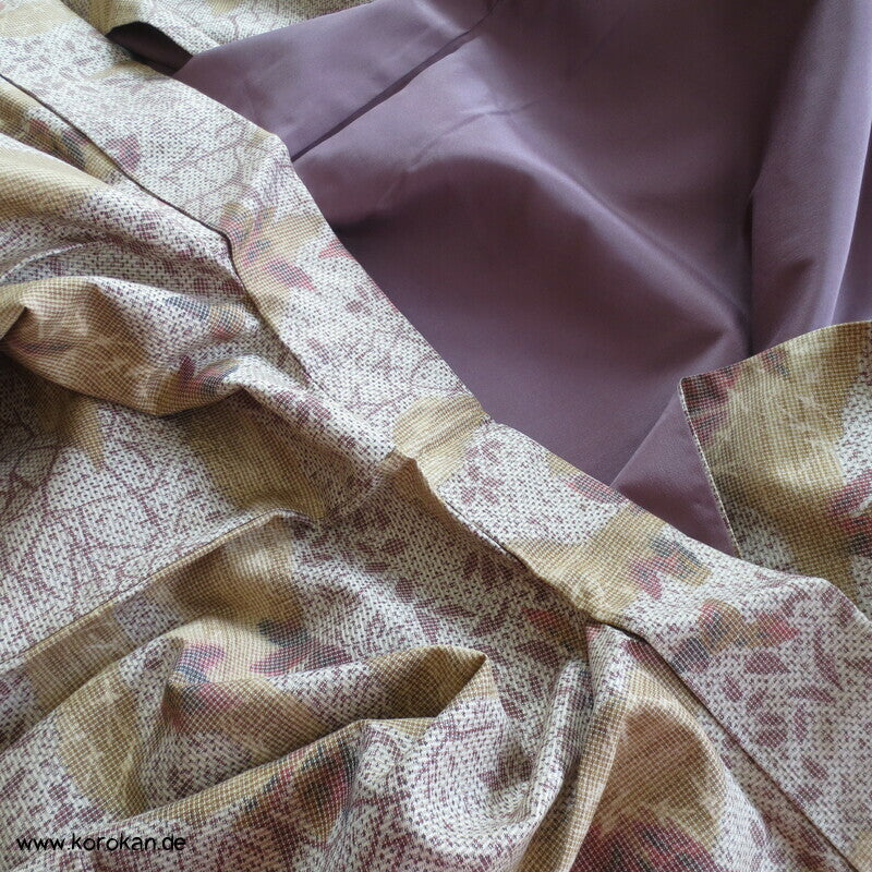 'Tsumugi Seiden Kasuri Blätter Kimono