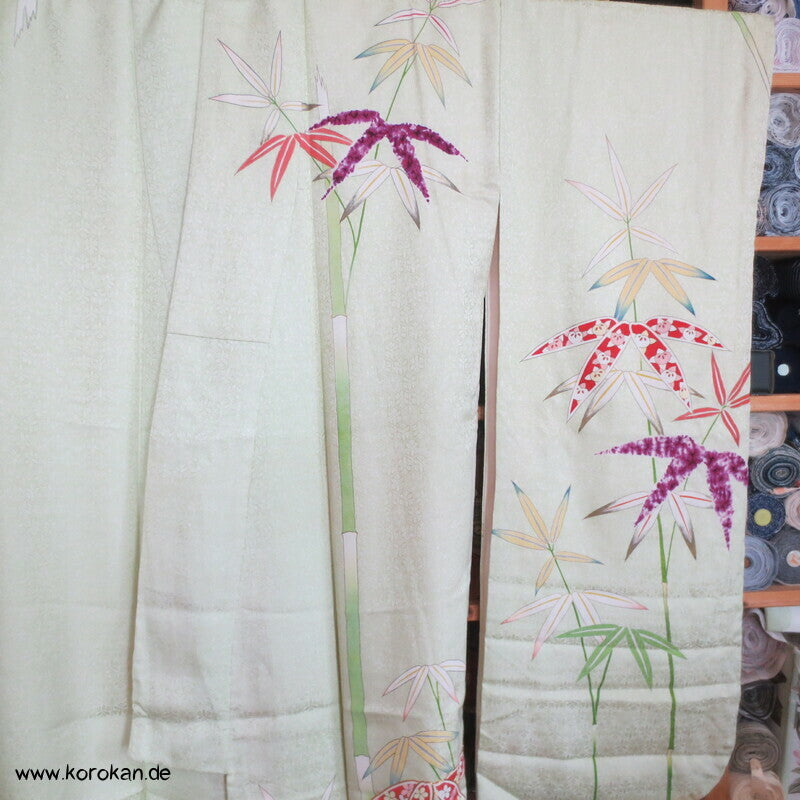 Künstler Furisode, unterschiedlichste Bambusblätter