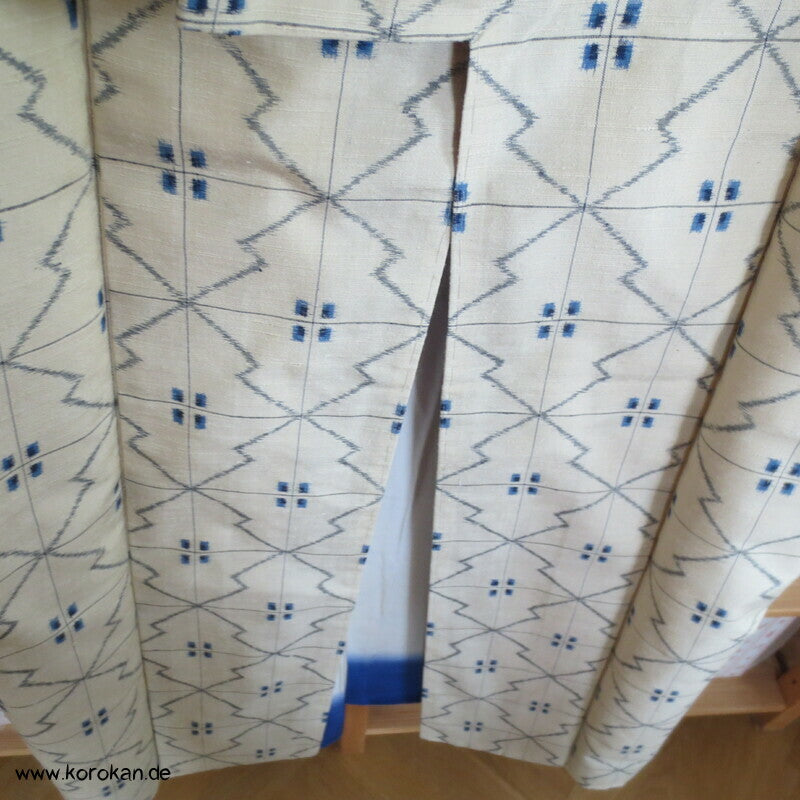 Matzukawabishi Zackenmuster Kasuri Tsumugi Kimono