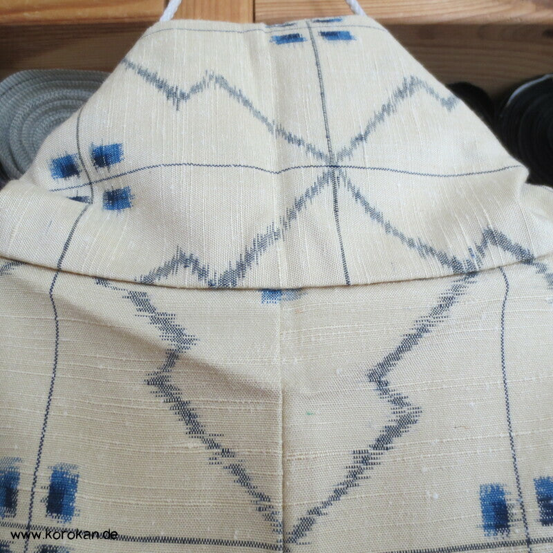Matzukawabishi Zackenmuster Kasuri Tsumugi Kimono