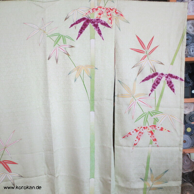 Künstler Furisode, unterschiedlichste Bambusblätter