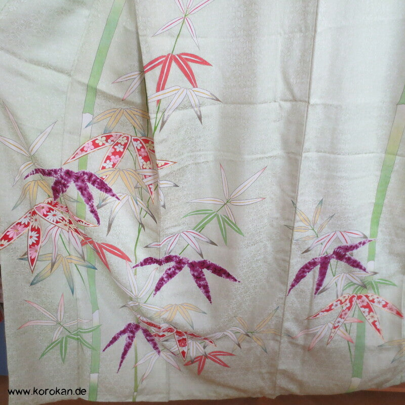 Künstler Furisode, unterschiedlichste Bambusblätter