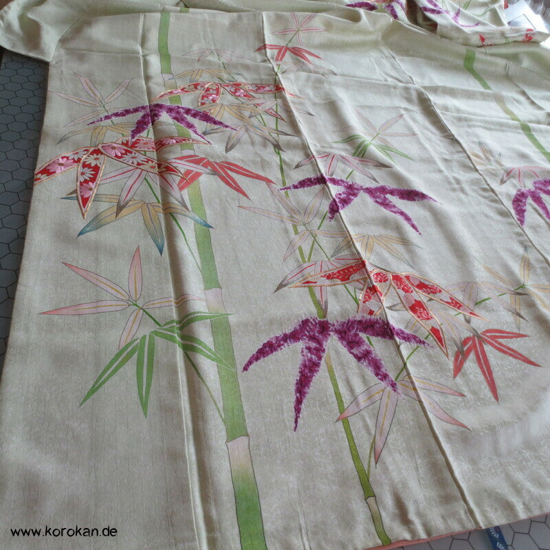Künstler Furisode, unterschiedlichste Bambusblätter