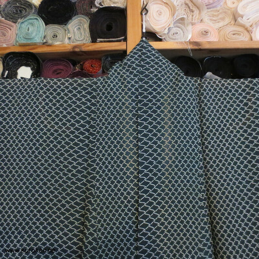 Mitsukoshi Hitoe Netzmuster auf petrol Rho Seiden Kimono