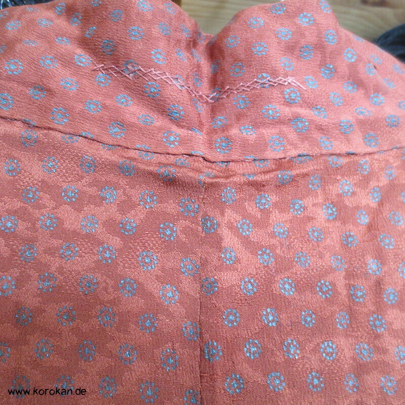 petrol Punktblumen auf zimt Seidendamast Haori