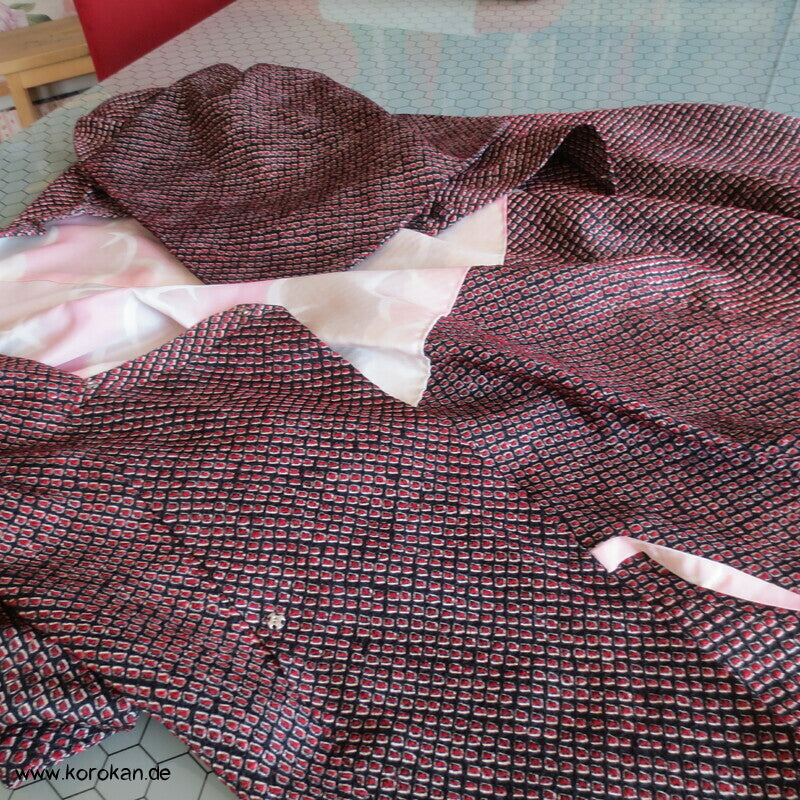 Full Shibori Seide Michiyuki Kimono Jacke, rot schwarz