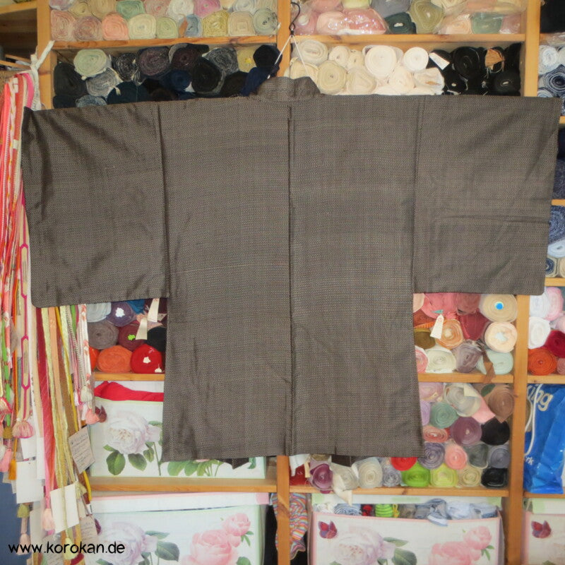 Fuji San, Boot Futter, Haori Jacke aus braunem Tsumugi